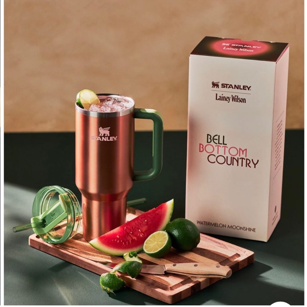 Stanley x Lainey Wilson 40oz